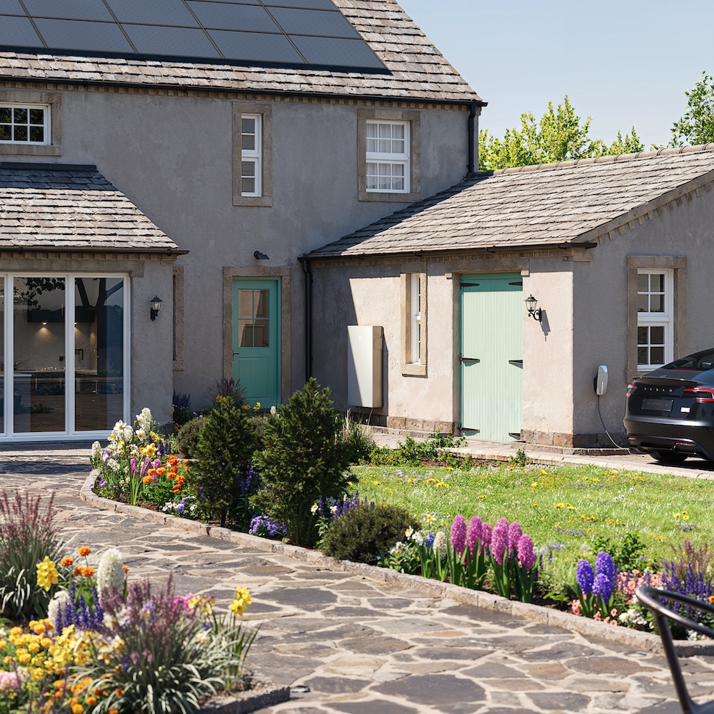 Tesla Powerwall avec des panneaux solaires